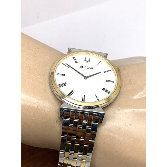 Bulova Men's Watch 98A233 Regatta Quartz White Dial Two Tone Gold Silver… - Picture 5 of 12